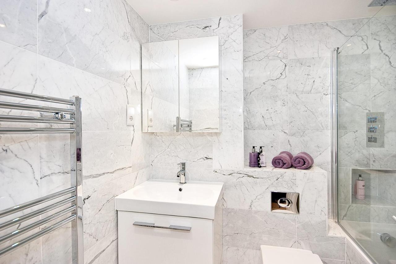 Stunning 2-Bedroom-Hosted By Sweetstay 런던 외부 사진